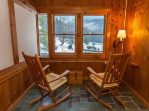 Arlington's West Mountain Inn