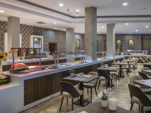 Pavlo Napa Beach Hotel