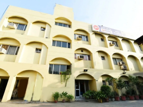 Hotel Raj Darbar