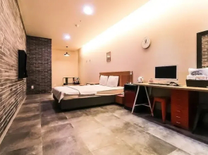 Changwon Masan IVE Hotel