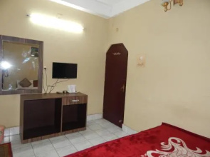 Breeze Hotel