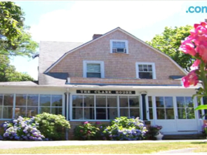 Clark House at the Twin Oaks Inn