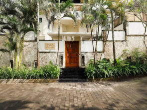 Villa Jamalu by Nakula