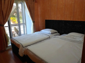 Pinewoods Guest House