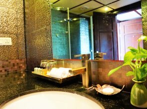 Baan Laimai Beach Resort & Spa