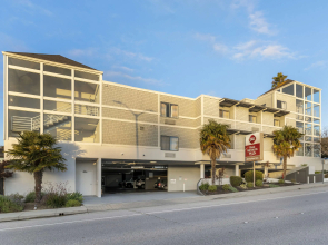 Best Western Plus All Suites Inn