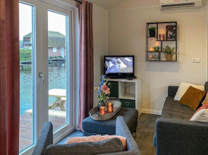 Stunning Home in Breukelen With Wifi and 2 Bedrooms