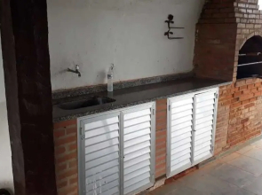Casa com 4 Suítes e Piscina em Búzios