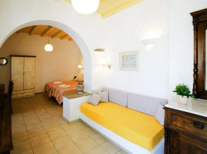 Golden Beach Hotel & Apartments