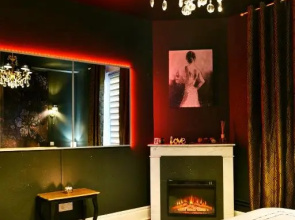 MoonLOVE, SPA/Sauna et Jacuzzi privés, charme et détente.