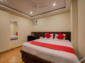 Hotel Skylawn by OYO Rooms