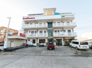 RedDoorz Premium near Museo De Baler
