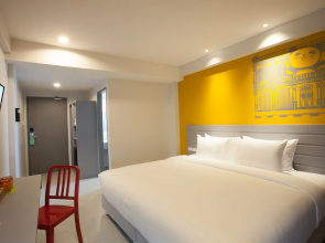 Отель Recenta Style Phuket Town