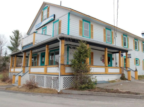 Auberge La Coulee Douce