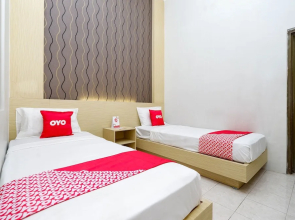 Hotel Kencana by OYO Rooms