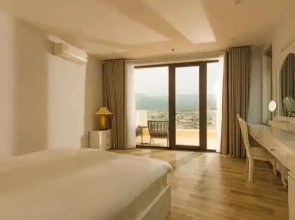 Mercury Beach DaNang