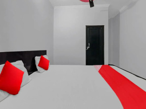 OYO Flagship 80648 Hotel Aastha