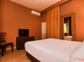 Chillout Hotel Tres Mares
