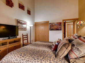 Chateaux DuMont 2708