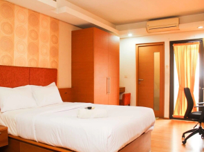 Cozy Stay Studio Apartment (No Kitchen) At Metropark Condominium Jababeka