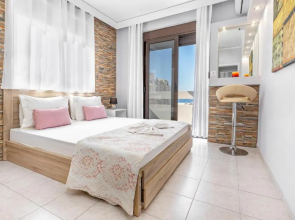 3- Sea view luxury suite in the center of Rhodes!