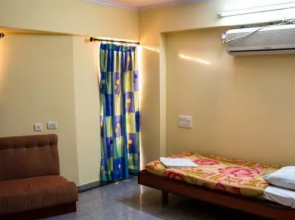 The Gallery View Hotel