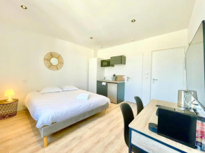 Centre ville - Au calme - Appartements Deluxe - Tout confort - Lumineux - Internet haut débit Fibre - NOUVEAU