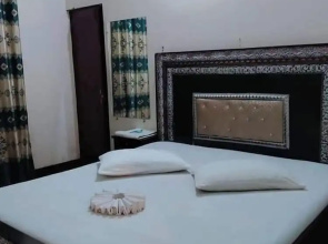 Libra Family Guest House