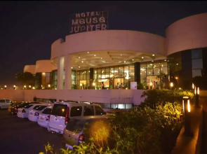 Meuse Jupiter Business and Luxury Hotel