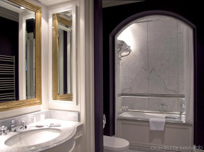 Schlosshotel Berlin By Patrick Hellmann