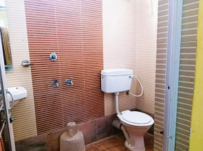 Trinayani Stay - 3 min Walk to Temple
