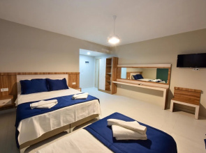 Hotel Lidya