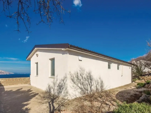 Stunning Apartment in Stinica With Wifi and 1 Bedrooms