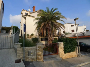 Apartment for two Persons With Swimming Pool Near the Beach