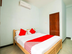 OYO 71549 Shri Sai Apartments