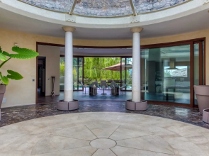 Fantastic Villa With Swimming Pool - 15min TO Mont