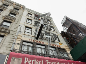 Bowery Grand Hotel - Hostel