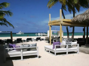 Stanza Mare 2 Bedroom Beachfront Condo