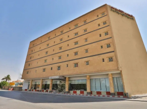 OYO 230 Al Toot Palace Al Murabaa