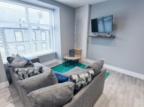 Murray Nest #2 - TV in Every Bedroom!