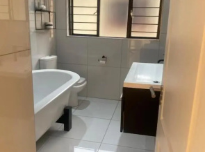 Luxury 2 Bedroom Apartment Near Monte Casino, Johannesburg