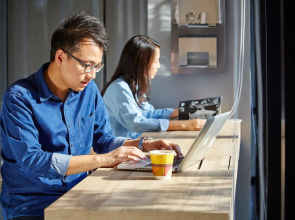 Easy Planet Bangkok Surawong