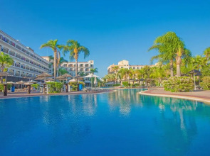 Tsokkos Gardens Hotel & Apartments