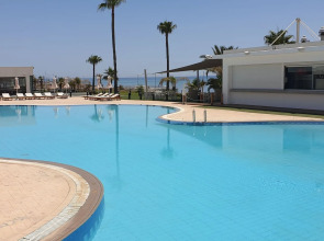 Piere Anne Beach Hotel