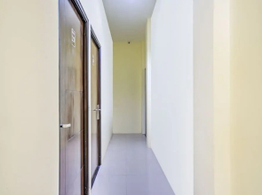 OYO 2509 Central District Residence