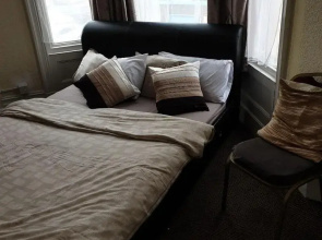 Foxhall Village Guest House
