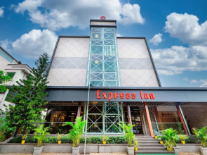 Freesia By Express Inn