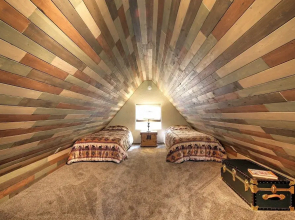 Hillside Cripple Creek Cabin w/ Hot Tub, Mtn Views