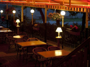 Отель Monte Kristo