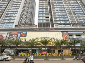 Luxury Apartment in Vinhomes Metropolis